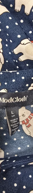 ModCloth women L polar bear christmas holiday blouse short sleeve AOP polka dot - Picture 7 of 7